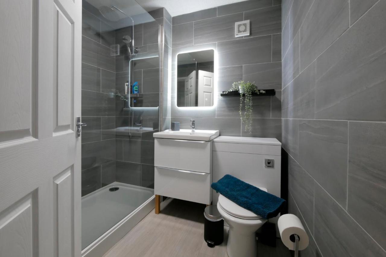 Crewe Short Lets 6 Victoria Court, Crewe Apartman Kültér fotó